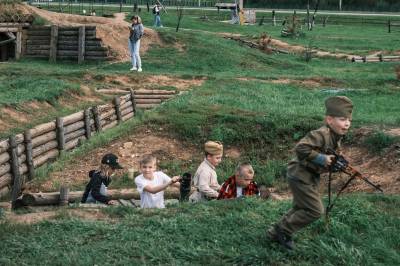 Nå går Putin etter de minste. Mange russiske foreldre frykter barna sine.