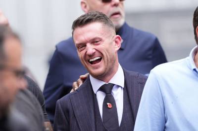Tommy Robinson dømt for trakassering av to journalister