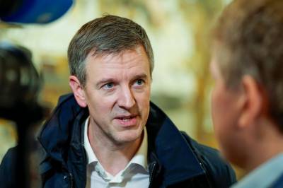 Sp åpner for samarbeid med høyresiden om drivstoffkutt