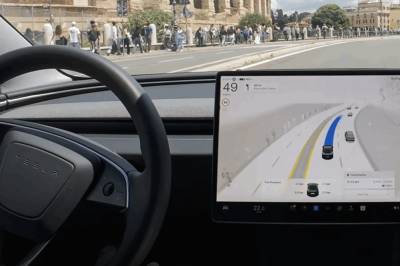 Tesla godkjennes i Nederland – åpner for selvkjøring i Norge