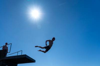 Temperaturen klatrer oppover igjen. Dette sier meteorologen om helgeværet: – Strålende dag