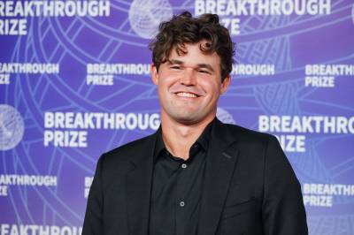 Carlsen klar for storfinale i Champions Chess-turnering