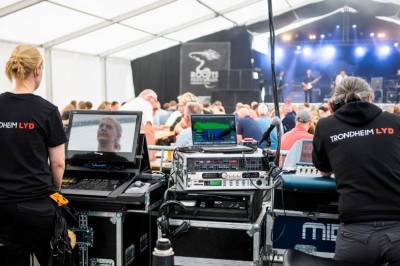 Vil gi opp over helga