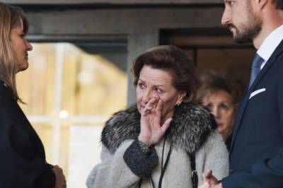 Hyllet moren for dette