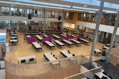 – Det er nesten som et hierarki, der man vet hvor de «kule» sitter