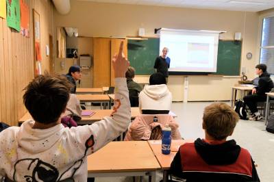 Rektor trenger flere lærere i klasserommet, ikke færre