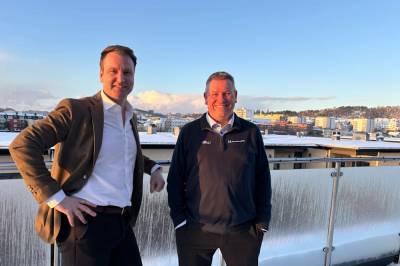 Signerte største avtale siden 1921