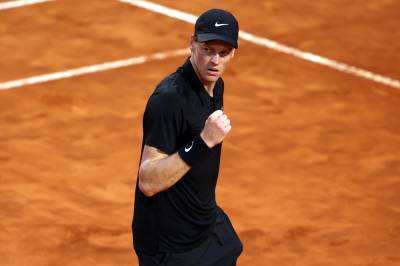 Jannik Sinner sikter mot en historisk femte Masters 1000-tittel som toppseedet i Madrid