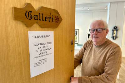 width=device-width, initial-scale=1