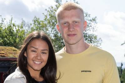 - Var så trist