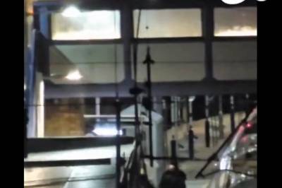 Mann (32) siktet for 11 drapsforsøk etter knivstikking på tog