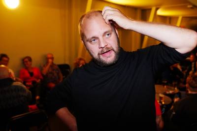 Varslet om Mímir Kristjánsson på valgnatten – endte med å trekke seg fra alle verv i Rødt