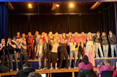 Sandy og Danny slo gnistar