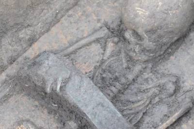 Uvanlige graver i Italia: Barn begravd som krigere