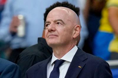 Raser over Infantino-støtte