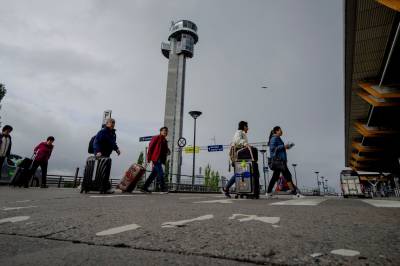 Flygeledere har pauser «store deler av dagen» – streiker for bedre vilkår