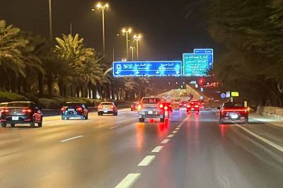 Oljepris og dollar skyter fart – går mot markant nedgang på Wall Street