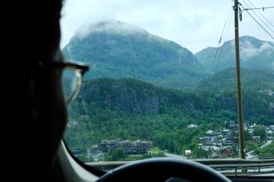 Mellom bakkar og berg!