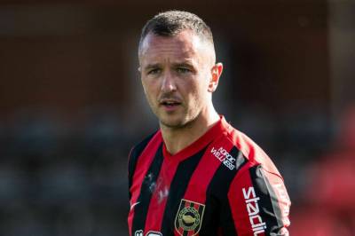 Forlater klubben – savner familien