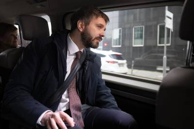 Vestre er «Årets europeer». Han nekter å svare klart på om han er for en ny EU-debatt. 