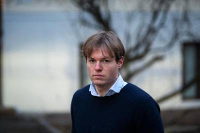 Hynion-kaoset: Refses av eks-styreleder