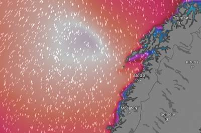 Garasje tatt av vinden på Helgeland