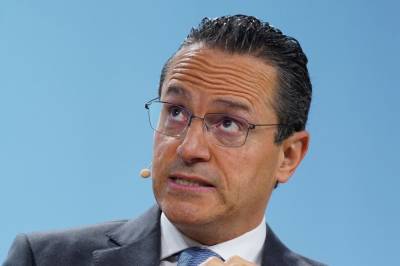 Shell-sjefen spår drivstoffmangel i april