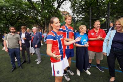 Prinsen og prinsessen uttaler seg om Mette-Marit