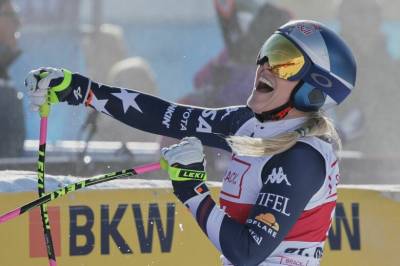 Veteranen Lindsey Vonn mot sensasjonsseier i St. Moritz
