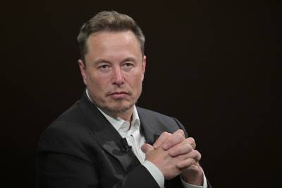 SpaceX-aksjen styrtet på børs – falt over 16 prosent