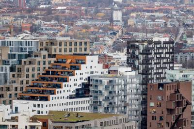 Mener politikerne at eldre må flytte?