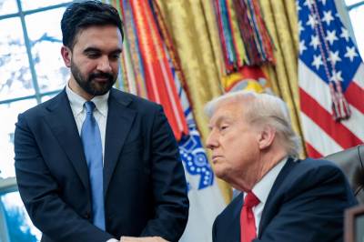 Seansen i Det hvite hus fikk verden til å sperre opp øynene. Hva var det egentlig som skjedde?