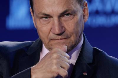 Polens utenriksminister: – Vi gir Ukraina nok til å overleve, men ikke nok til å vinne