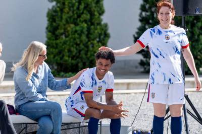 Oscar Bobb om Mette-Marit: – Veldig trist