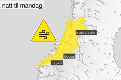 Farevarsel for vind: Ingen busser kjører til skolen i Sunndal
