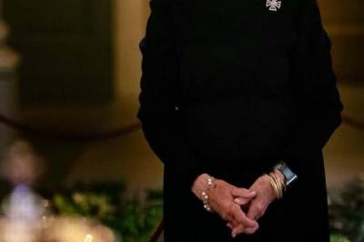 Slottet deler bilde av dronning Sonja som defilerte