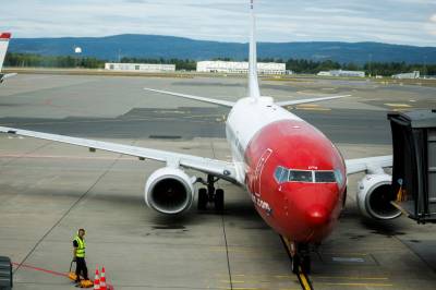 Spår lave priser på flybilletter: Norwegian-aksjen faller kraftig