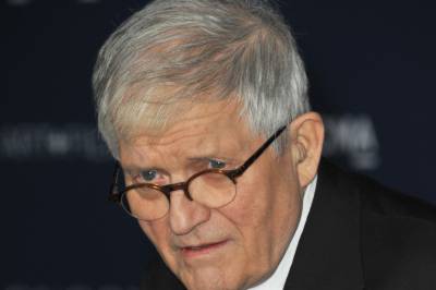 Den ikoniske britiske kunstneren David Hockney er død, 88 år gammel