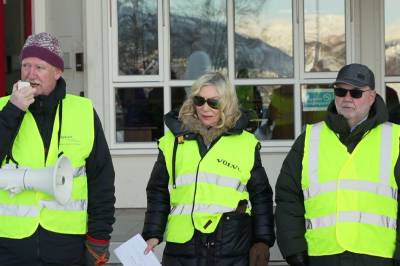 Se kveldens TV-sending: Demonstrerte mot nedleggelsen av sykehjemmet
