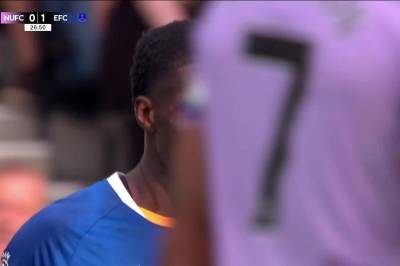 Thierno Barry med scoring for Everton