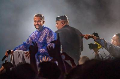 Varsler tre konserter neste sommer