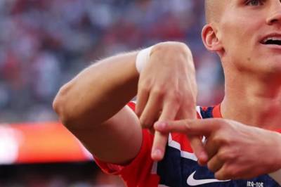 Fotball eller fødsel? Svaret er ikke opplagt.