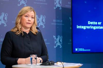 Med slike selvmotsigende forventninger er mange flyktninger dømt til å tape