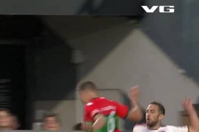 Rødt kort: Fortounis, Olympiacos FC