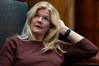 Anne Lindmo skilt etter 25 år
