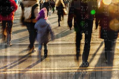 Sender to månedslønner ut av landet hvert år