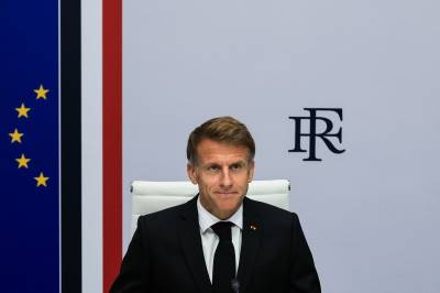 Macron ber innenriksministeren fortsette