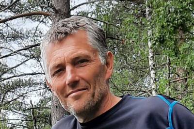 width=device-width, initial-scale=1