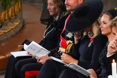 Busser, Marius og kongelige tårer