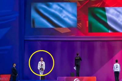 Denne gesten skaper sterke reaksjonar: Meiner 15-åring bryt reglane